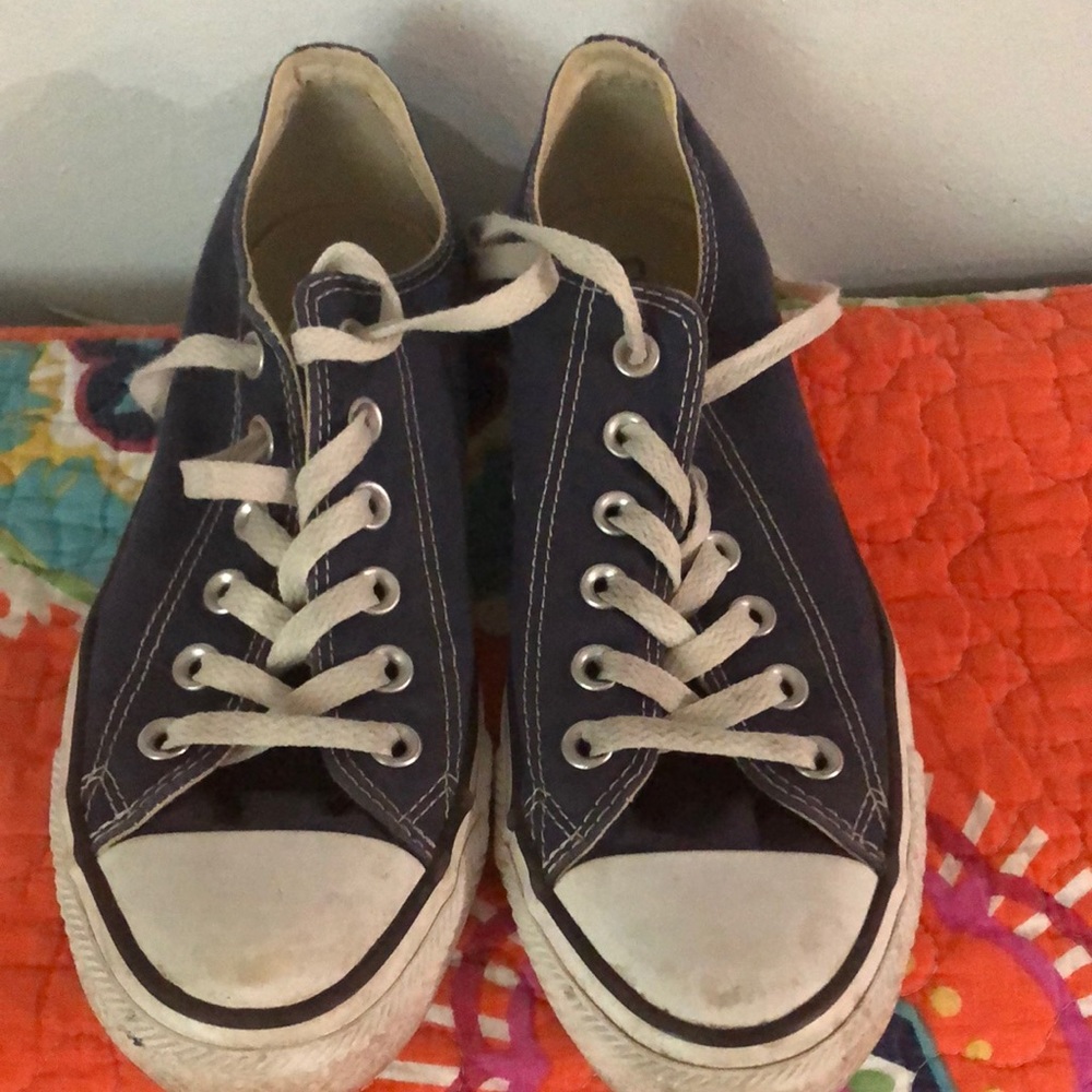 Navy blue Converse